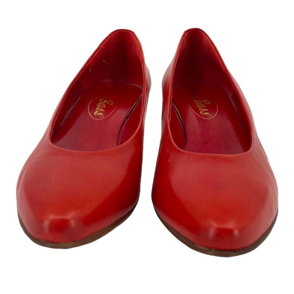 Vintage 80s Red Leather Wood Stacked Kitten Heel Pumps - Picture 5 of 14